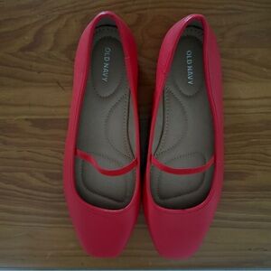 Old Navy red square toe flats